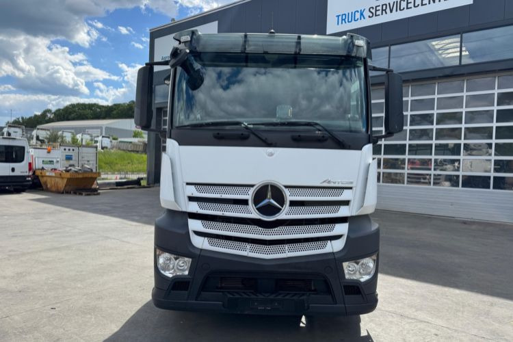 Mercedes-Benz Antos 1851 4x2 - Cab chassis truck: picture 2 Mercedes-Benz Antos 1851 4x2 - Cab chassis truck: picture 2