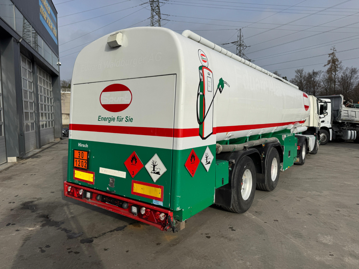 SCHWARZMÜLLER Tank 32'770L 3 Kammern - Tanker semi-trailer: picture 4 SCHWARZMÜLLER Tank 32'770L 3 Kammern - Tanker semi-trailer: picture 4