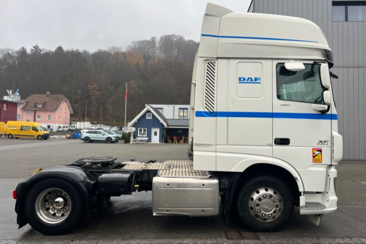 DAF XF460 SUPERSPACE - Tractor unit: picture 4 DAF XF460 SUPERSPACE - Tractor unit: picture 4