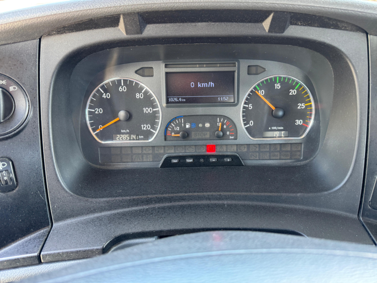 Tractor unit MERCEDES Kamag Truck Wiesel: picture 14