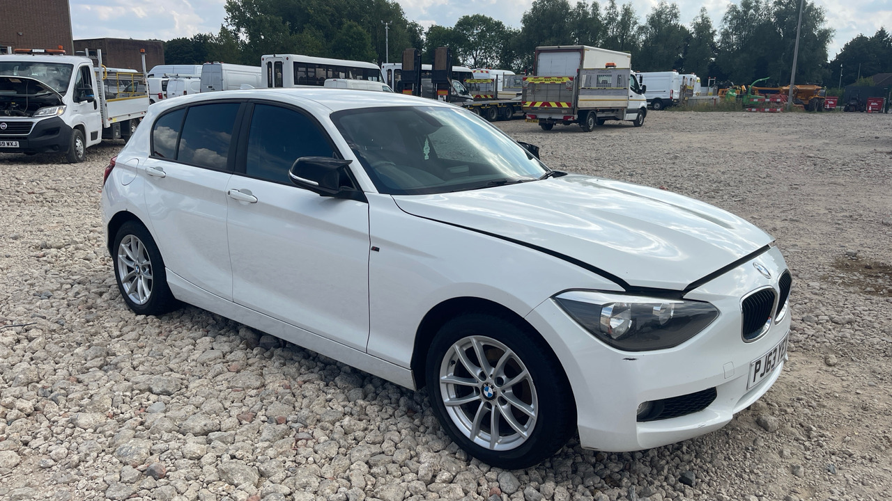 BMW 116D - Hatchback: picture 1 BMW 116D - Hatchback: picture 1