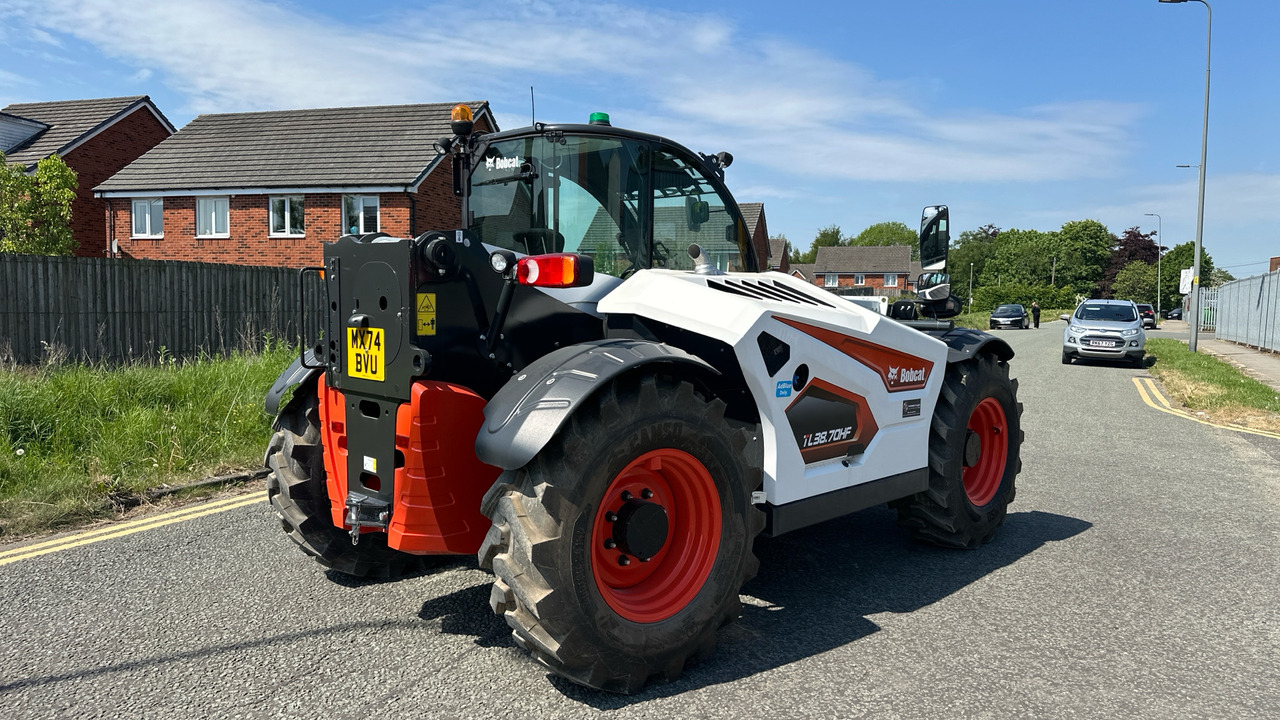 BOBCAT TL 38.70 - Telescopic handler: picture 4 BOBCAT TL 38.70 - Telescopic handler: picture 4