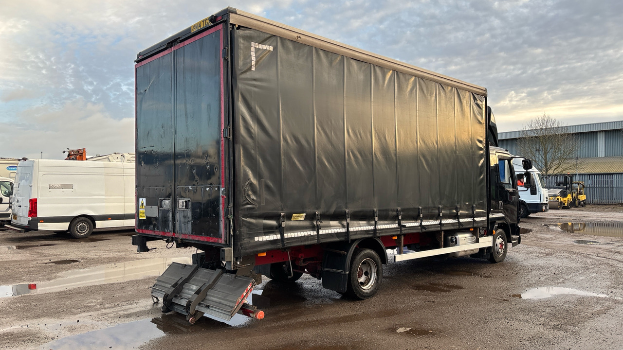 DAF LF 150 - Curtain side truck: picture 4 DAF LF 150 - Curtain side truck: picture 4