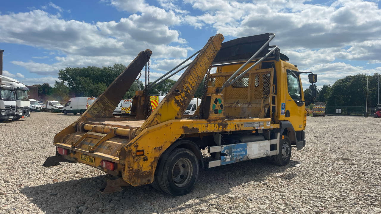 DAF LF 180 - Skip loader truck: picture 4 DAF LF 180 - Skip loader truck: picture 4