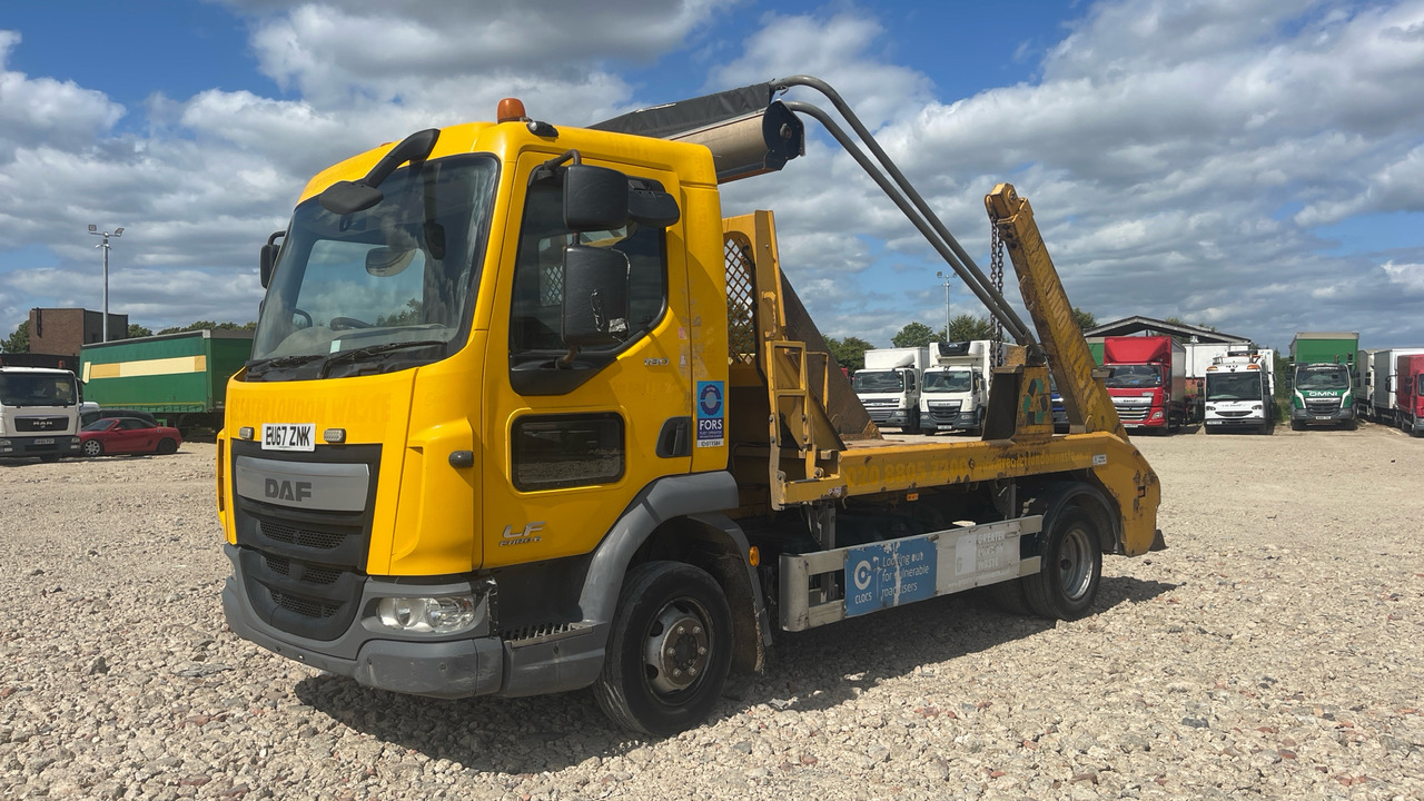 DAF LF 180 - Skip loader truck: picture 2 DAF LF 180 - Skip loader truck: picture 2