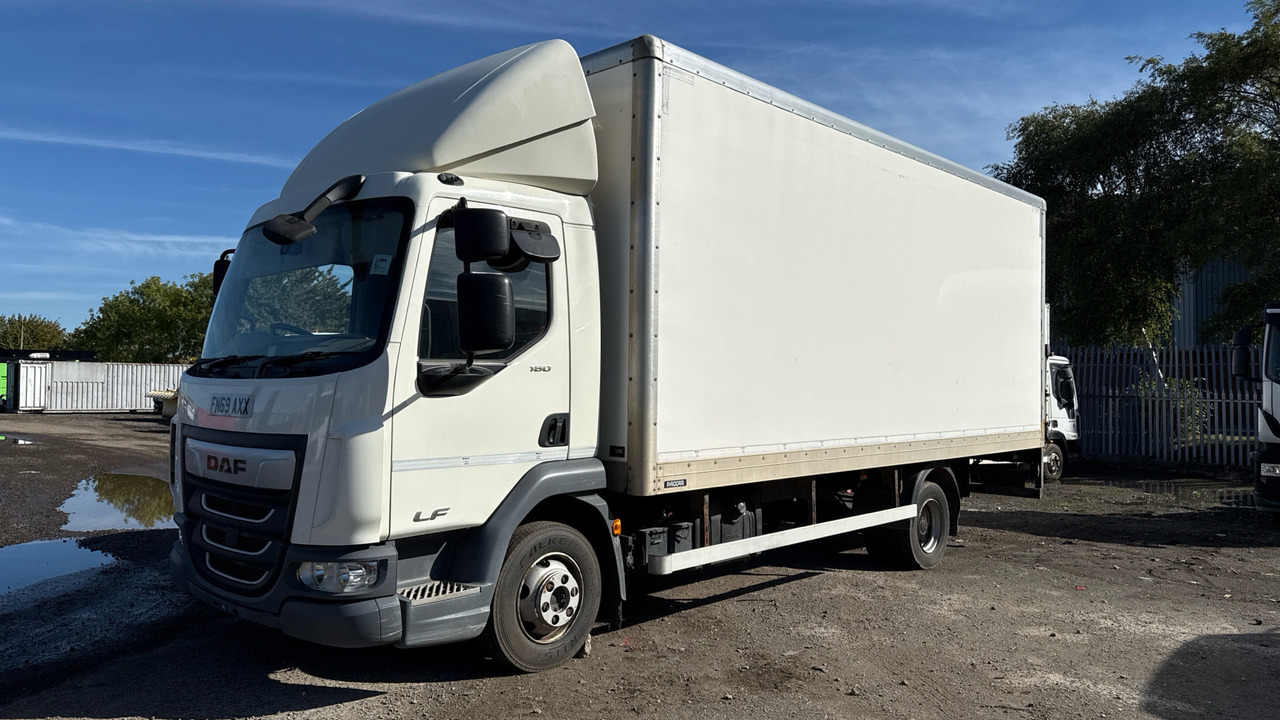 DAF LF 180 - Box truck: picture 2 DAF LF 180 - Box truck: picture 2