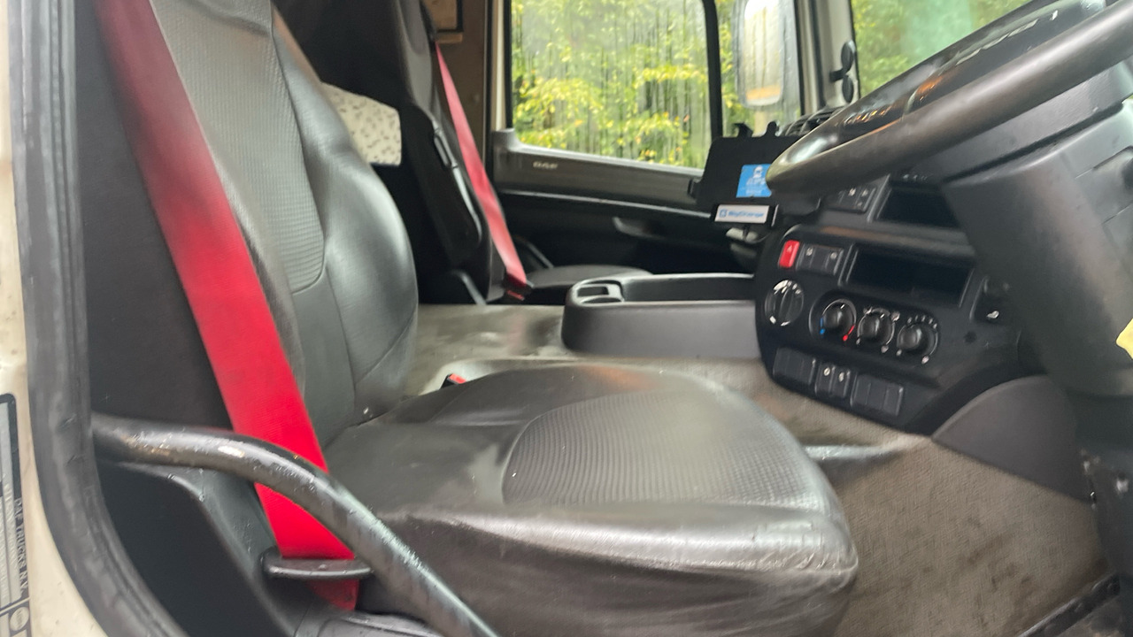 Daf CF 220 - Curtain side truck: picture 5 Daf CF 220 - Curtain side truck: picture 5