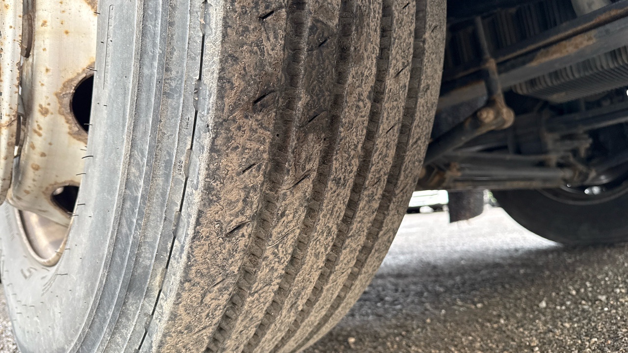 Curtain side truck Daf CF 230: picture 17 Curtain side truck Daf CF 230: picture 17