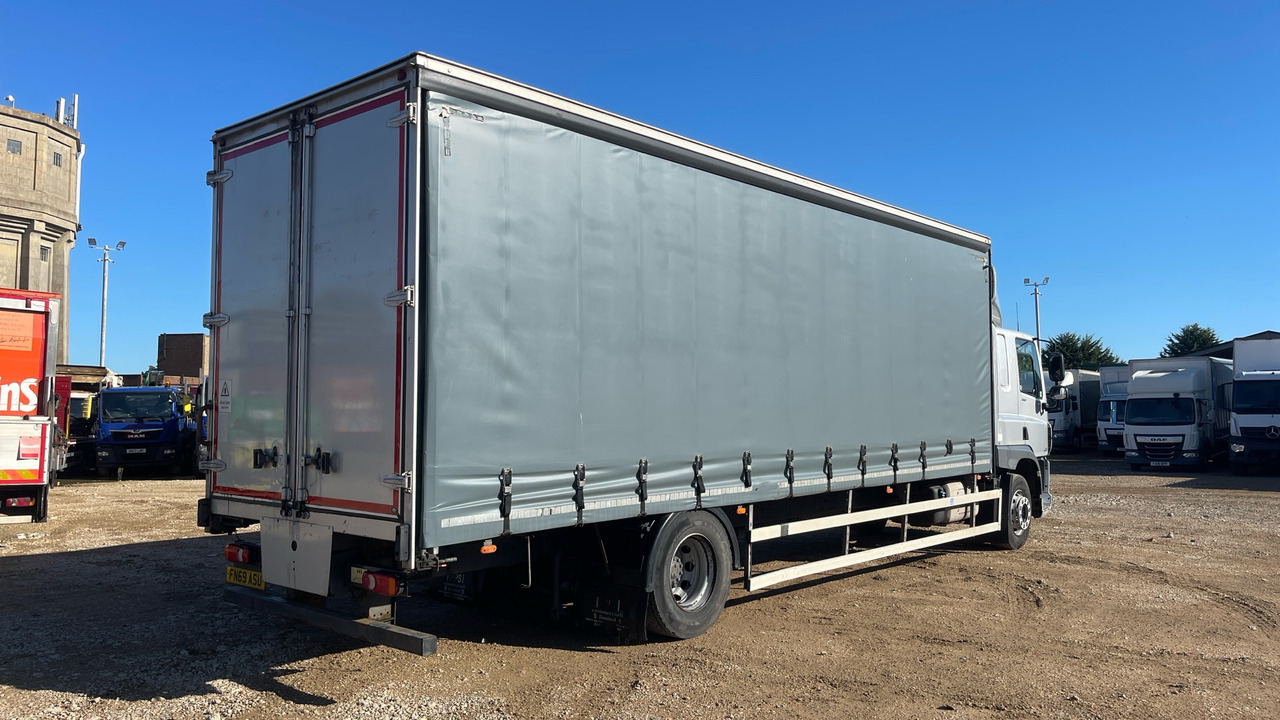Daf CF 260 - Curtain side truck: picture 4 Daf CF 260 - Curtain side truck: picture 4