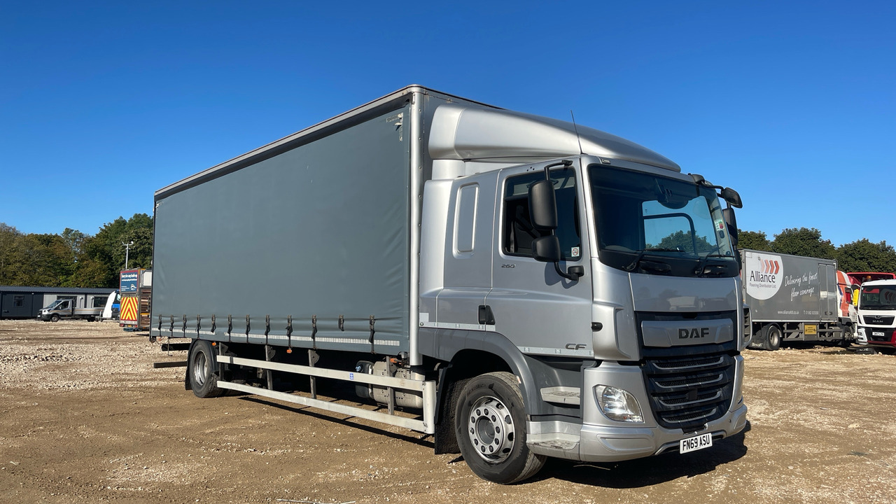 Daf CF 260 - Curtain side truck: picture 1 Daf CF 260 - Curtain side truck: picture 1