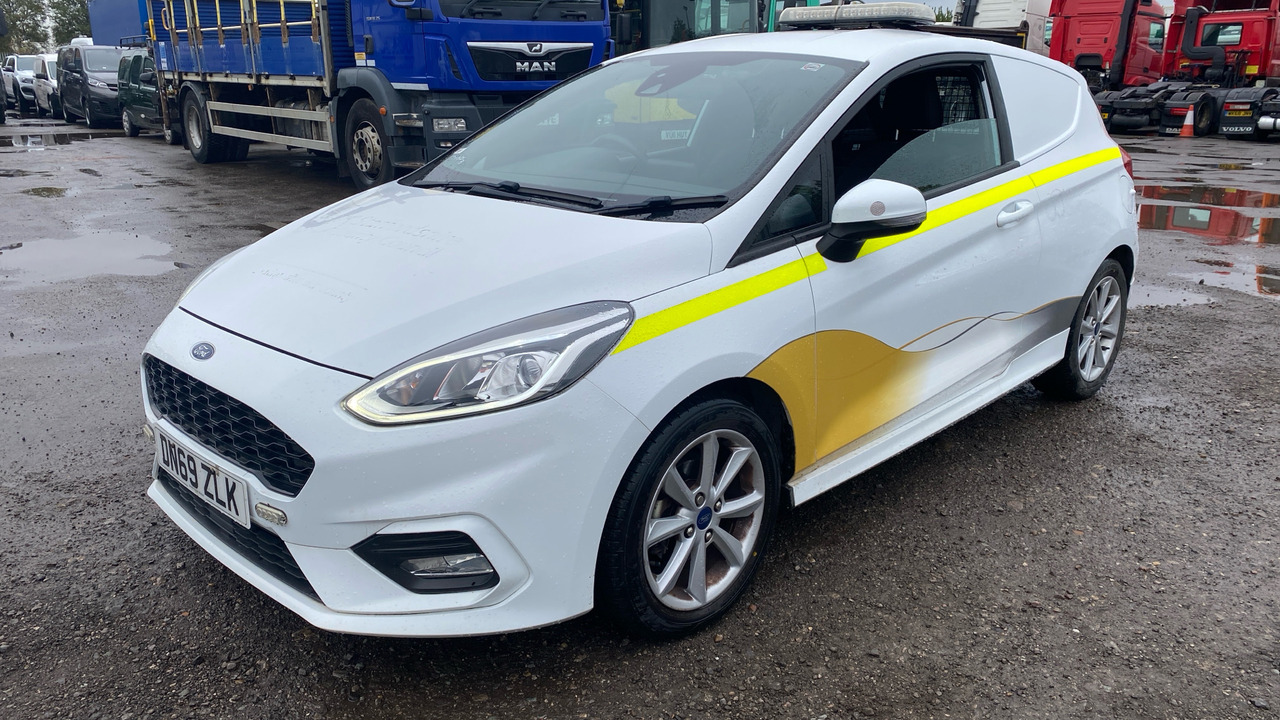 FORD FIESTA 1.5 TDCI 85PS - Car: picture 2 FORD FIESTA 1.5 TDCI 85PS - Car: picture 2