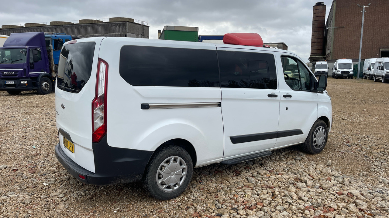 FORD TOURNEO CUSTOM 310 2.0 TDCI 130PS - Minibus, People carrier: picture 4 FORD TOURNEO CUSTOM 310 2.0 TDCI 130PS - Minibus, People carrier: picture 4