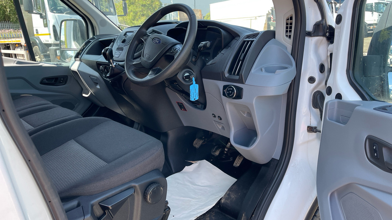 FORD TRANSIT BASE 350 2.0 TDCI 130PS - Open body delivery van: picture 5 FORD TRANSIT BASE 350 2.0 TDCI 130PS - Open body delivery van: picture 5