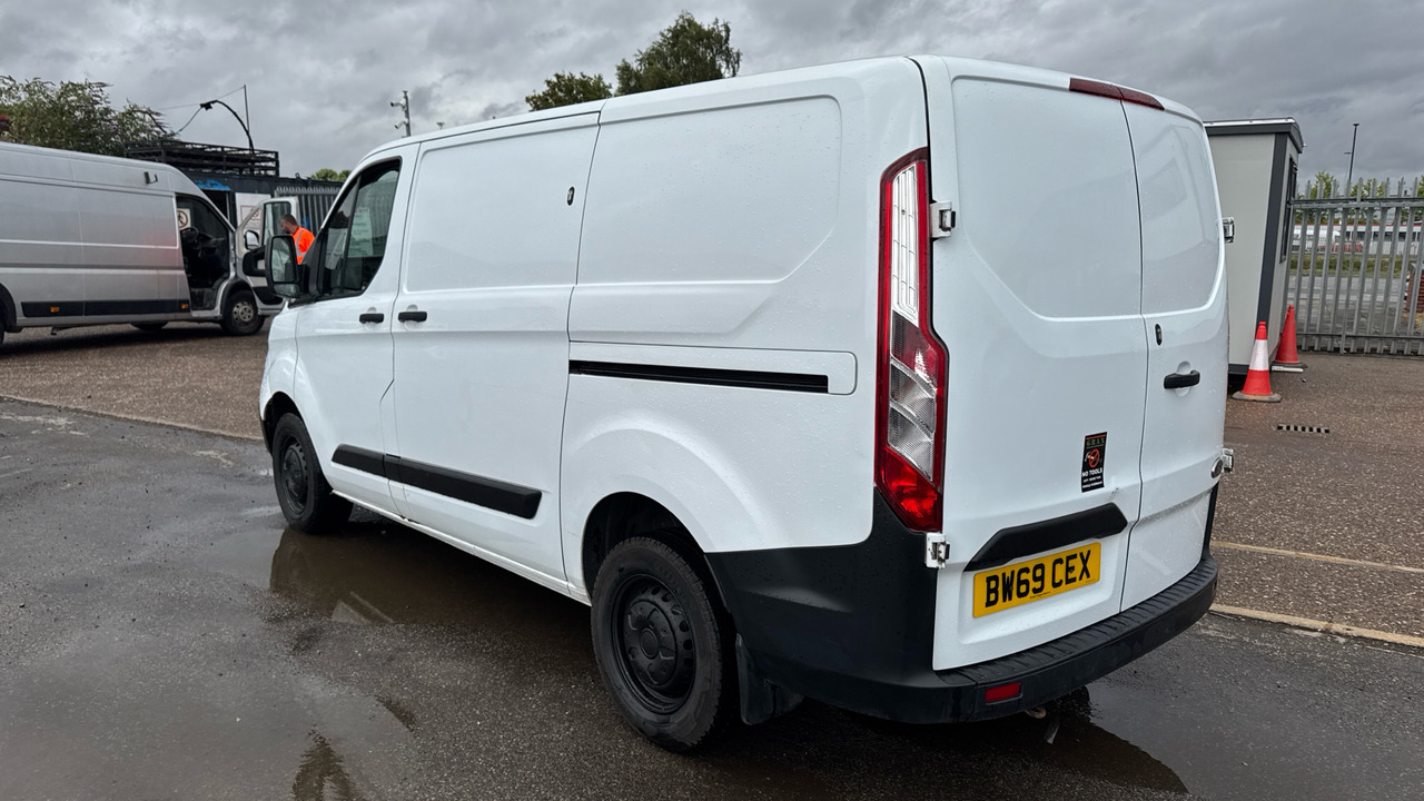 FORD TRANSIT CUSTOM 300 2.0 ECOBLUE 105PS - Small van: picture 3 FORD TRANSIT CUSTOM 300 2.0 ECOBLUE 105PS - Small van: picture 3