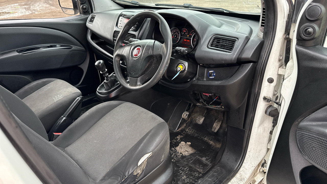 Fiat Doblo 16V II 1.6 MULTIJET - Open body delivery van: picture 5 Fiat Doblo 16V II 1.6 MULTIJET - Open body delivery van: picture 5
