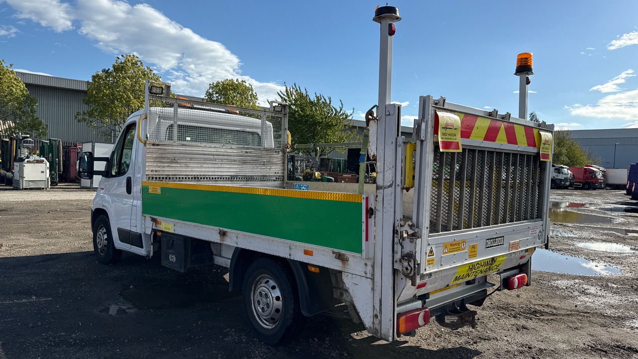 Fiat Ducato 35 2.3 MULTIJET II 130PS - Open body delivery van: picture 3 Fiat Ducato 35 2.3 MULTIJET II 130PS - Open body delivery van: picture 3