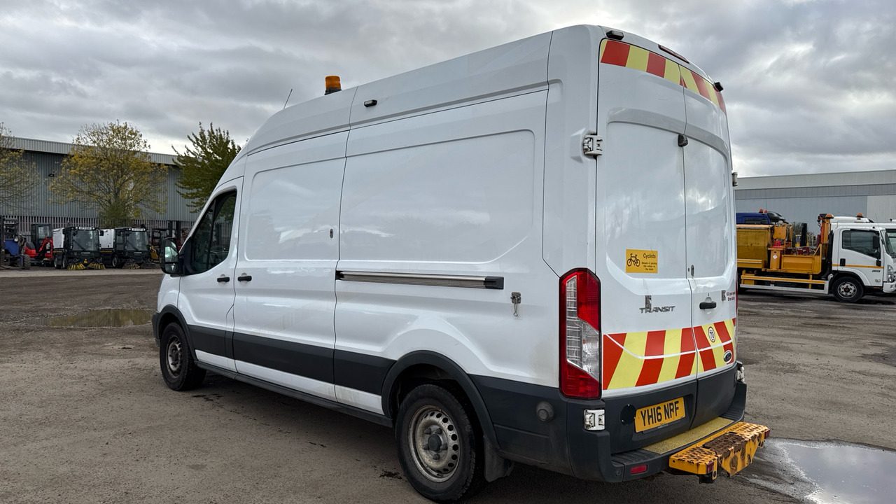 Ford Transit 350 2.2 TDCI 125PS - Panel van: picture 3 Ford Transit 350 2.2 TDCI 125PS - Panel van: picture 3