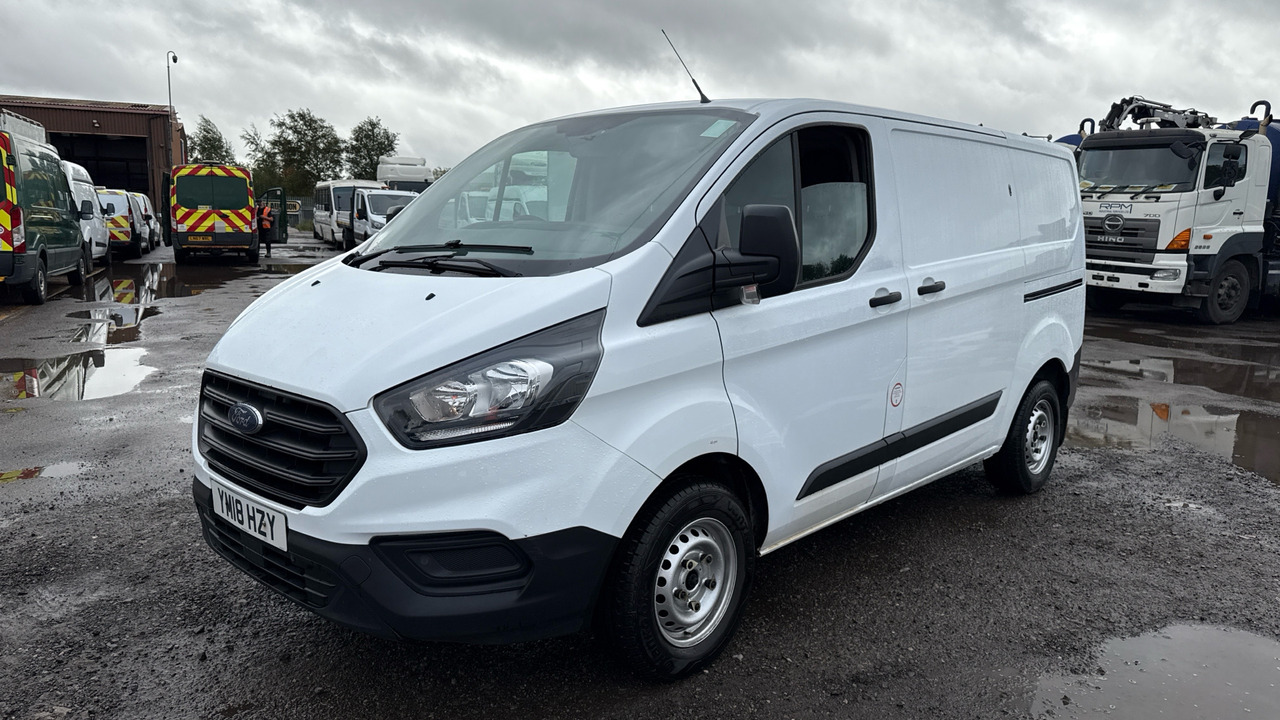 Ford Transit Custom 280 2.0 TDCI 105PS - Small van: picture 2 Ford Transit Custom 280 2.0 TDCI 105PS - Small van: picture 2