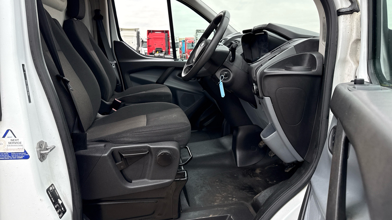 Ford Transit Custom 290 2.2 TDCi 100ps - Small van: picture 5 Ford Transit Custom 290 2.2 TDCi 100ps - Small van: picture 5