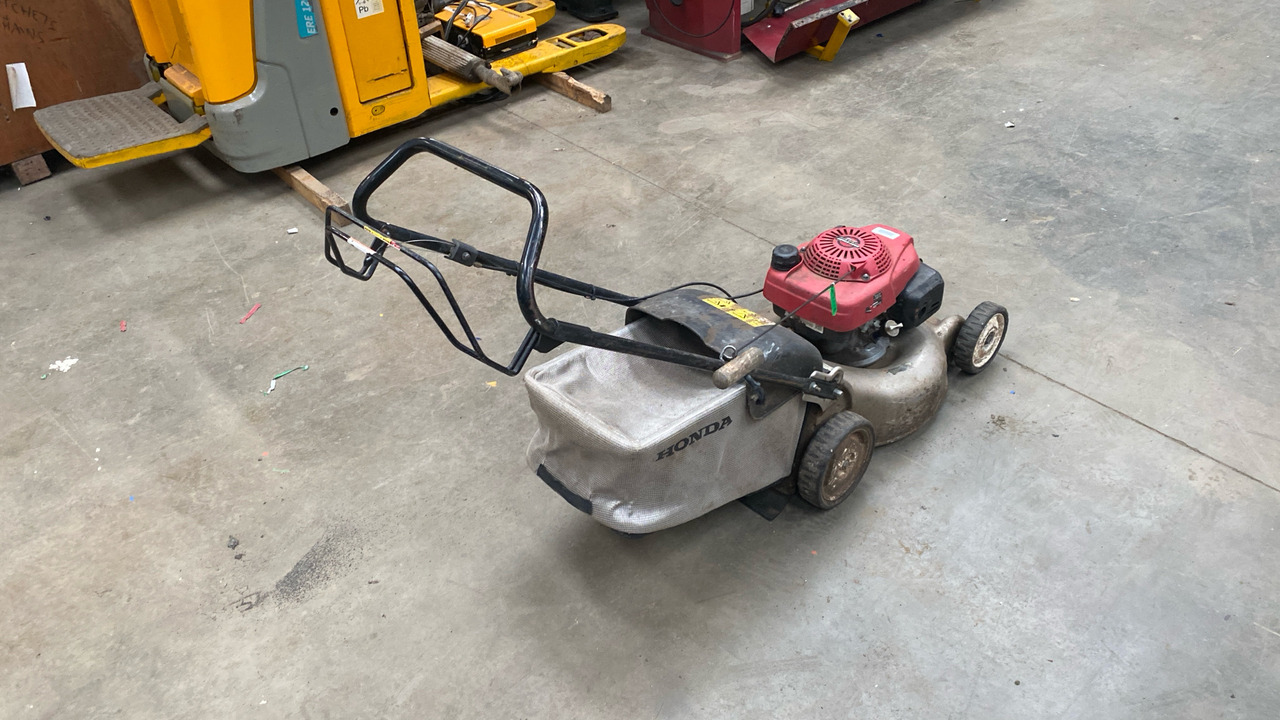 HONDA GCV 130 MOWER - Lawn mower: picture 4 HONDA GCV 130 MOWER - Lawn mower: picture 4