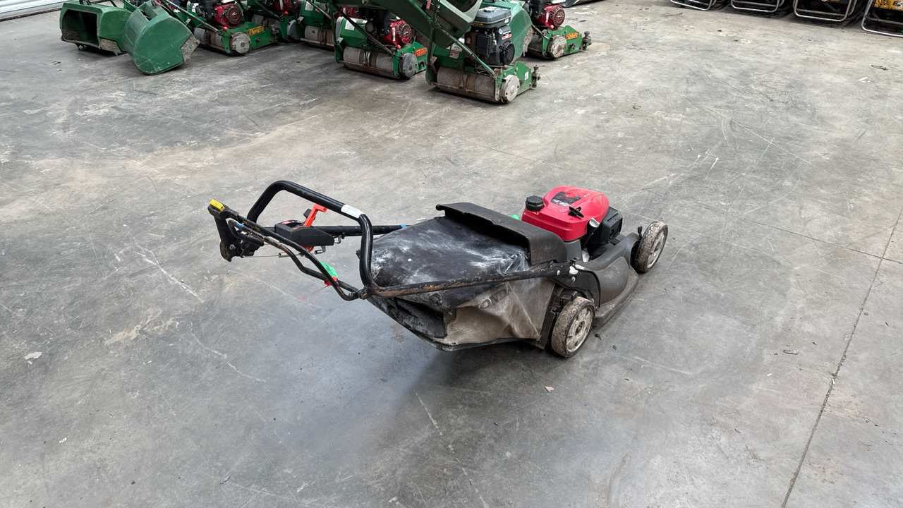 HONDA HRX537 C6 HXEA - Construction equipment: picture 4 HONDA HRX537 C6 HXEA - Construction equipment: picture 4