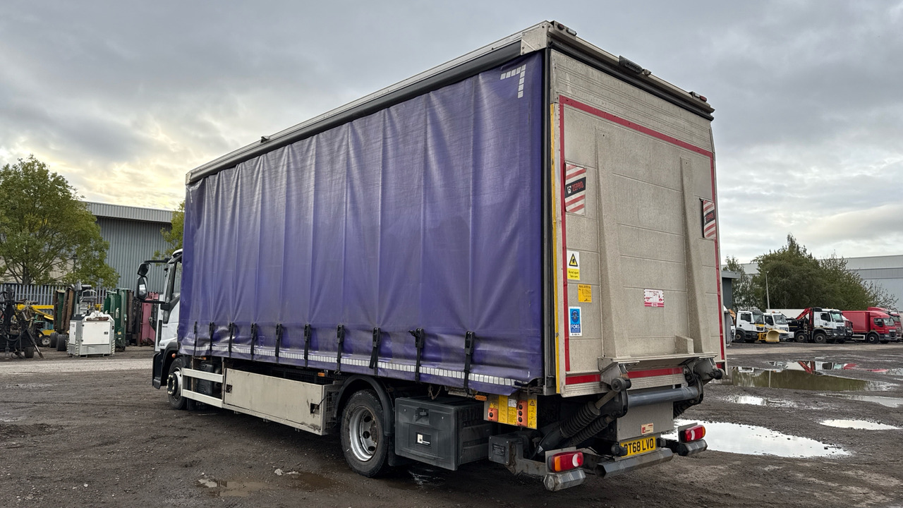 IVECO EUROCARGO 120-210 - Curtain side truck: picture 3 IVECO EUROCARGO 120-210 - Curtain side truck: picture 3