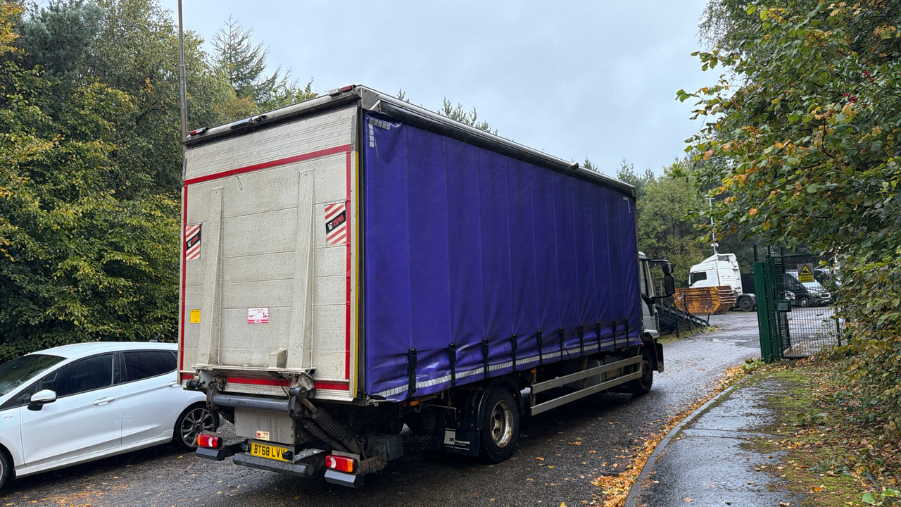 Iveco Eurocargo 120-210 - Curtain side truck: picture 4 Iveco Eurocargo 120-210 - Curtain side truck: picture 4