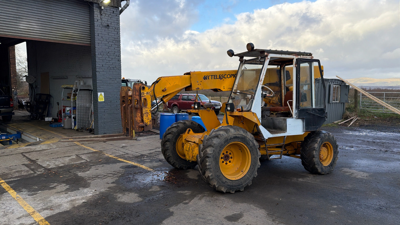JCB 520-4 - Telescopic handler: picture 2 JCB 520-4 - Telescopic handler: picture 2