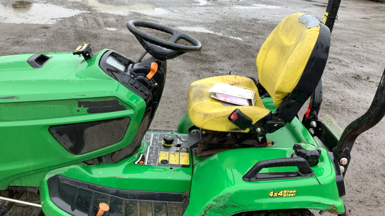 JOHN DEERE X949 - Lawn mower: picture 5 JOHN DEERE X949 - Lawn mower: picture 5