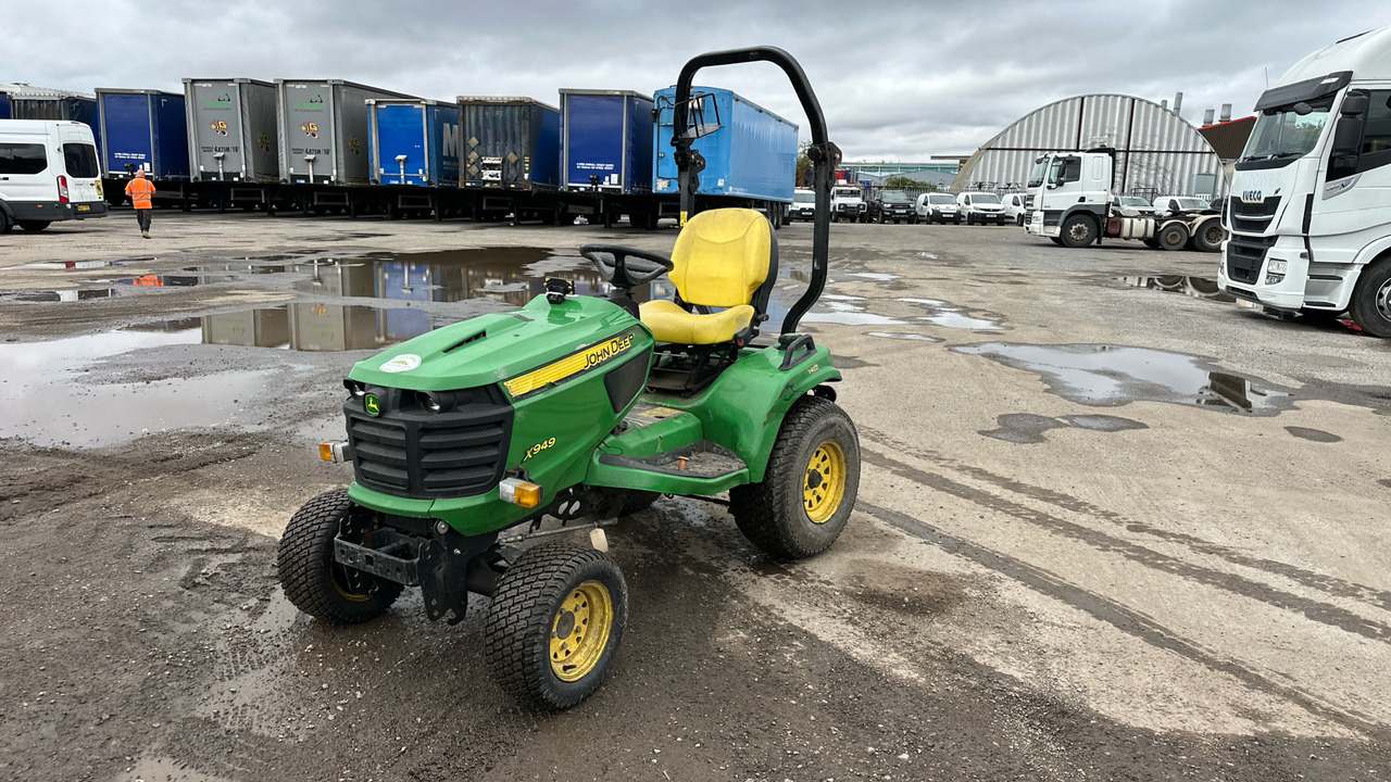 JOHN DEERE X949 - Farm tractor: picture 2 JOHN DEERE X949 - Farm tractor: picture 2