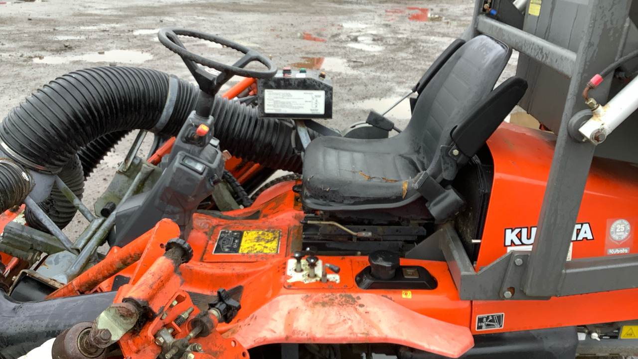 KUBOTA AM3300 - Lawn mower: picture 5 KUBOTA AM3300 - Lawn mower: picture 5