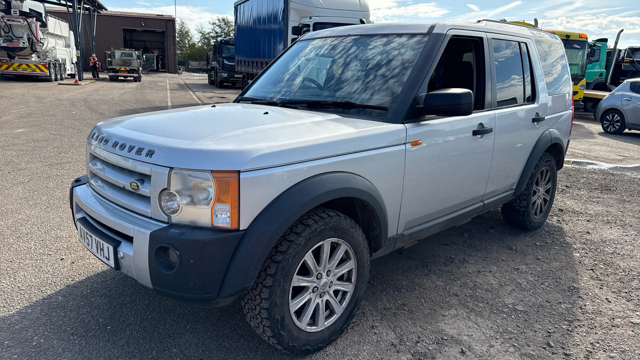 LAND ROVER DISCOVERY 2.7 TDV6 SE - SUV: picture 2 LAND ROVER DISCOVERY 2.7 TDV6 SE - SUV: picture 2