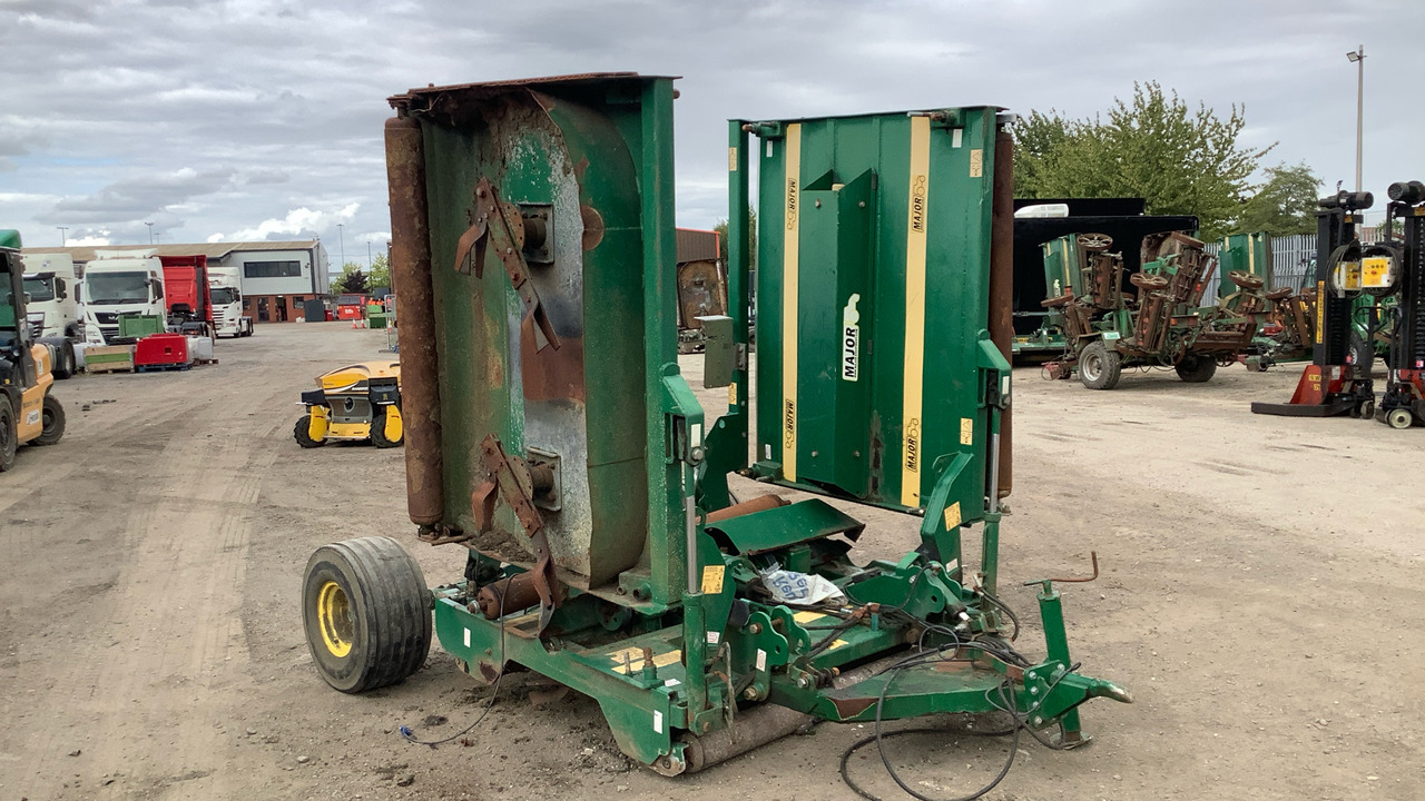 MAJOR 18000GR TRAILED FINISHING MOWER 13/438 - Construction equipment: picture 3 MAJOR 18000GR TRAILED FINISHING MOWER 13/438 - Construction equipment: picture 3