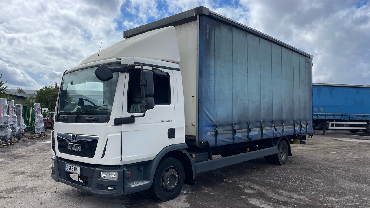 MAN TGL 7.150 - Curtain side truck: picture 2 MAN TGL 7.150 - Curtain side truck: picture 2