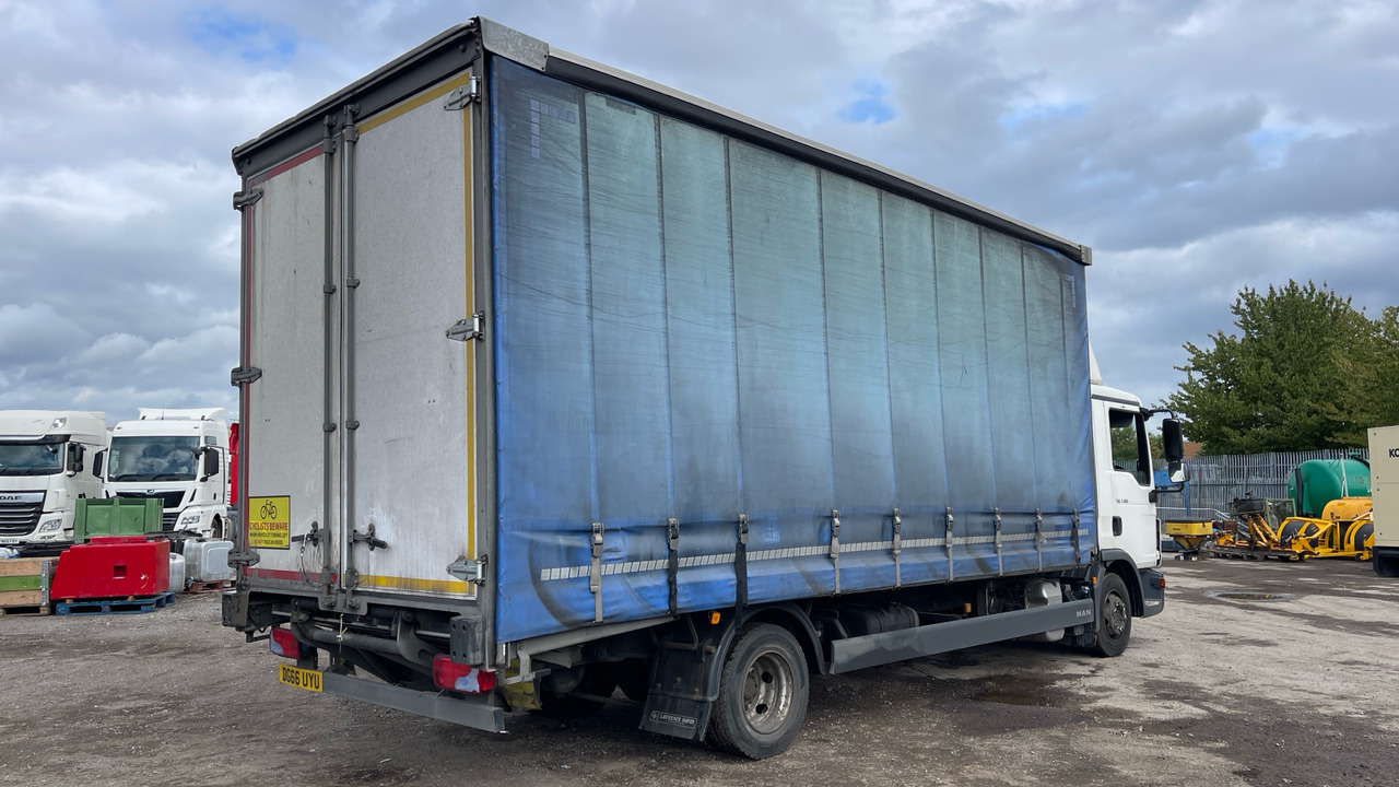 MAN TGL 7.150 - Curtain side truck: picture 4 MAN TGL 7.150 - Curtain side truck: picture 4