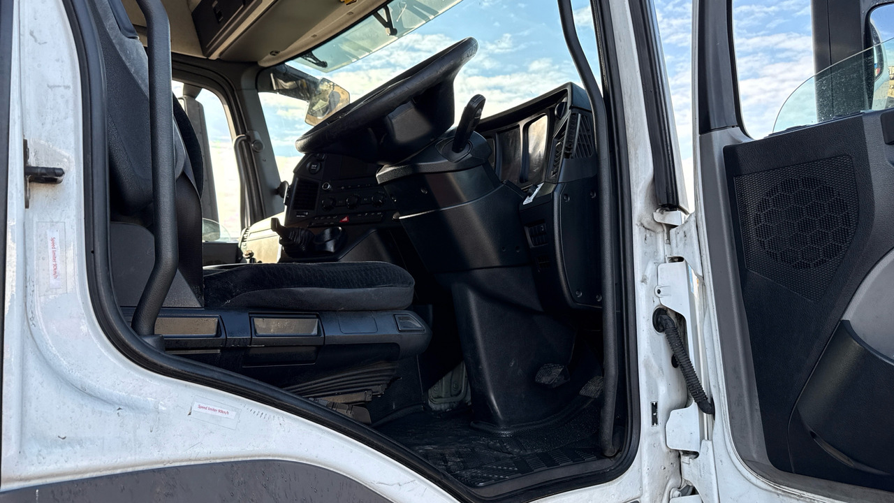 MERCEDES-BENZ ANTOS 2533 - Refrigerated truck: picture 5 MERCEDES-BENZ ANTOS 2533 - Refrigerated truck: picture 5