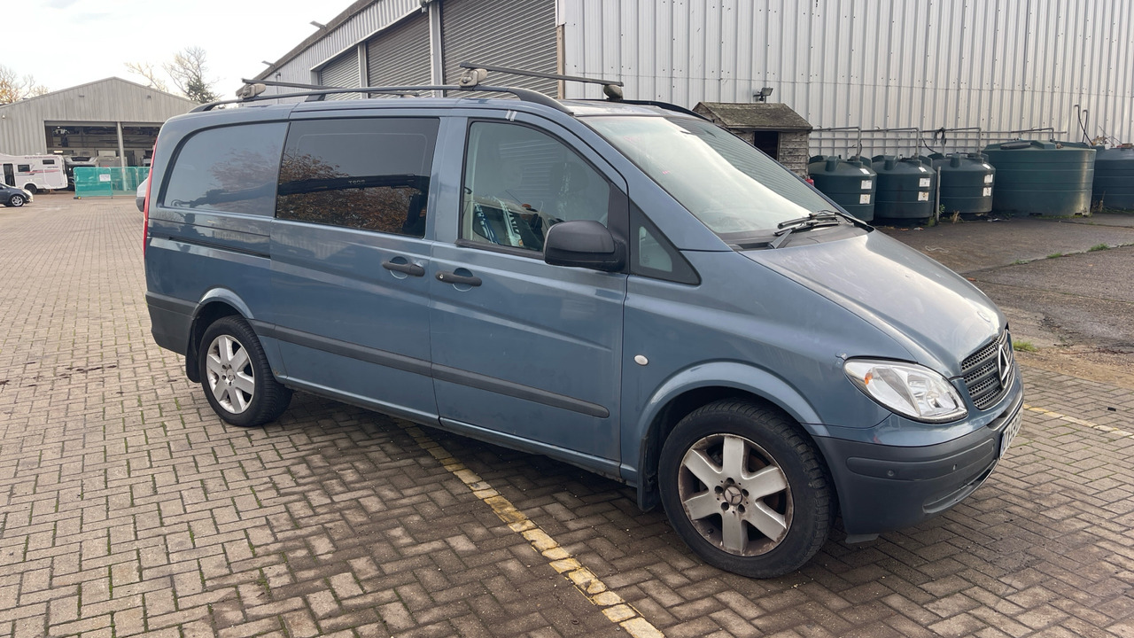 MERCEDES VITO 111 CDI COMPACT - Crew cab van: picture 2 MERCEDES VITO 111 CDI COMPACT - Crew cab van: picture 2