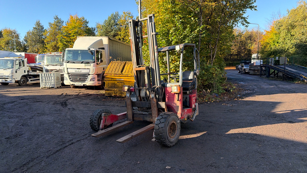 MOFFETT M4 20.3 - Truck mounted forklift: picture 2 MOFFETT M4 20.3 - Truck mounted forklift: picture 2
