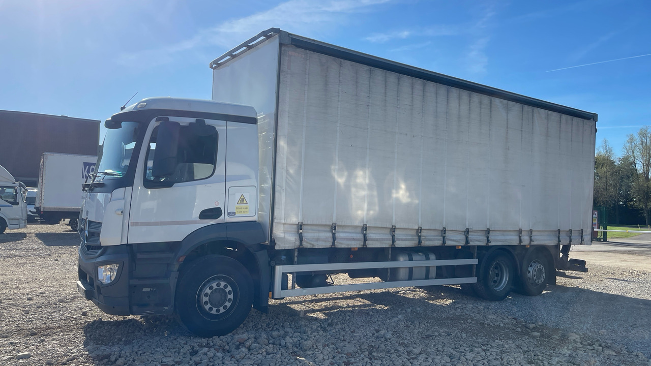 Mercedes-Benz Antos - Curtain side truck: picture 2 Mercedes-Benz Antos - Curtain side truck: picture 2