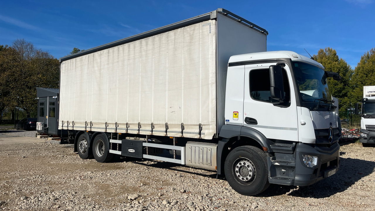 Mercedes-Benz Antos - Curtain side truck: picture 1 Mercedes-Benz Antos - Curtain side truck: picture 1
