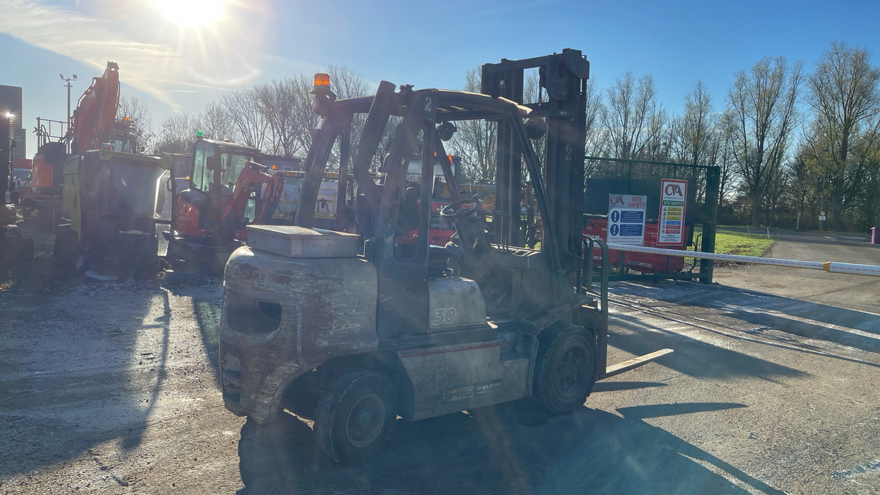 NISSAN G1D2A30Q - Diesel forklift: picture 3 NISSAN G1D2A30Q - Diesel forklift: picture 3