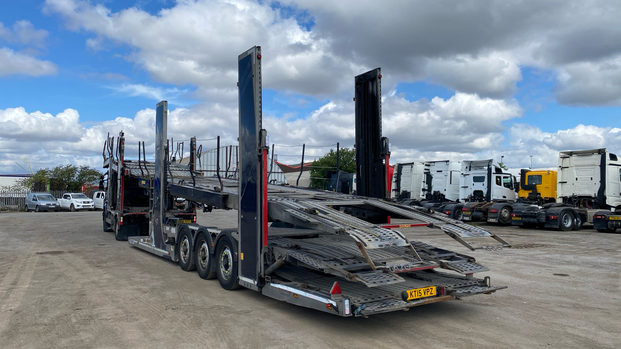SCANIA P 410 - Car transporter truck: picture 3 SCANIA P 410 - Car transporter truck: picture 3