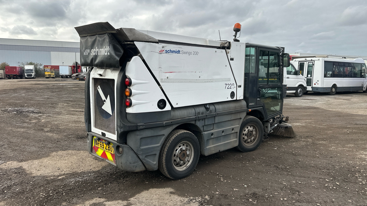 SCHMIDT SWINGO 200 - Road sweeper: picture 4 SCHMIDT SWINGO 200 - Road sweeper: picture 4