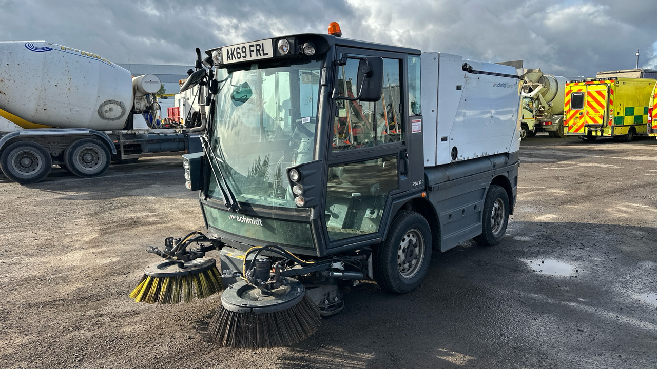 SCHMIDT SWINGO  200 - Road sweeper: picture 2 SCHMIDT SWINGO  200 - Road sweeper: picture 2