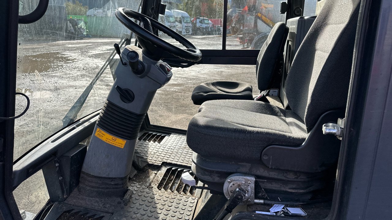 SCHMIDT SWINGO  200 - Road sweeper: picture 5 SCHMIDT SWINGO  200 - Road sweeper: picture 5