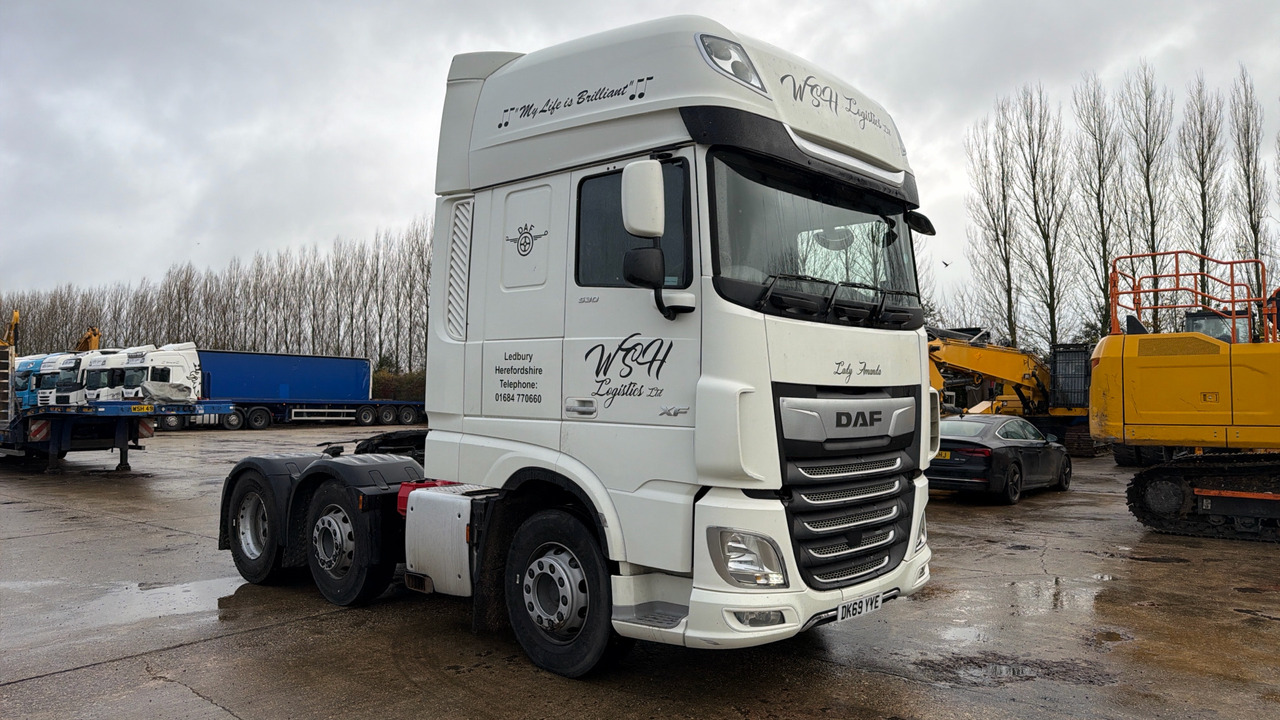DAF XF 530 - Tractor unit: picture 1 DAF XF 530 - Tractor unit: picture 1