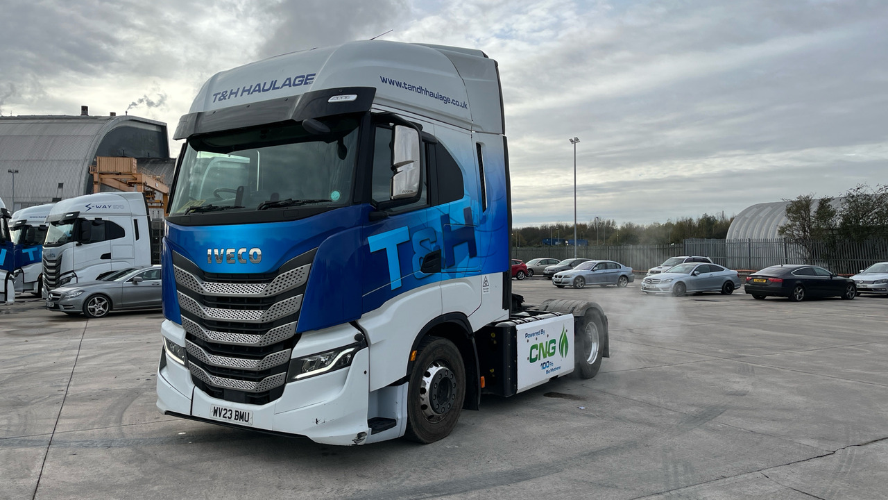 Iveco S-Way 460 - Tractor unit: picture 2 Iveco S-Way 460 - Tractor unit: picture 2
