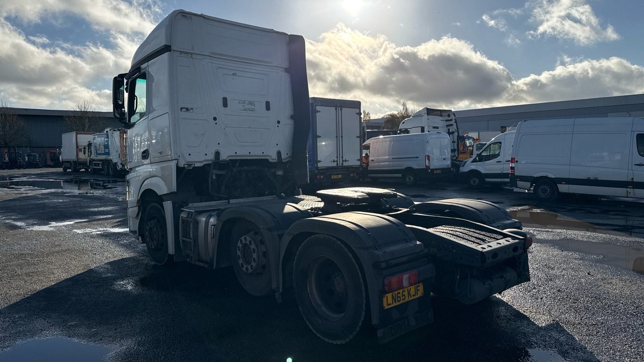 MERCEDES-BENZ ACTROS 2545 - Tractor unit: picture 3 MERCEDES-BENZ ACTROS 2545 - Tractor unit: picture 3