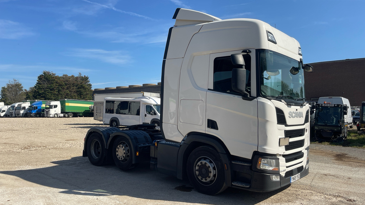 SCANIA R 450 - Tractor unit: picture 1 SCANIA R 450 - Tractor unit: picture 1