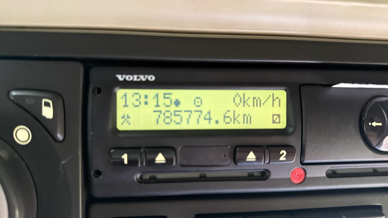 Tractor unit VOLVO FH 500: picture 9